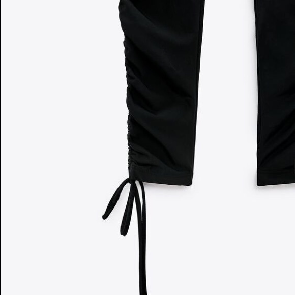 Zara Ruched Leggings 🖤 - Picture 3 of 4